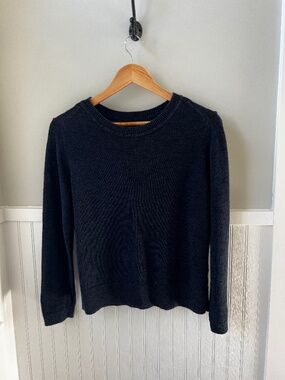 Linen crewneck pullover sweater